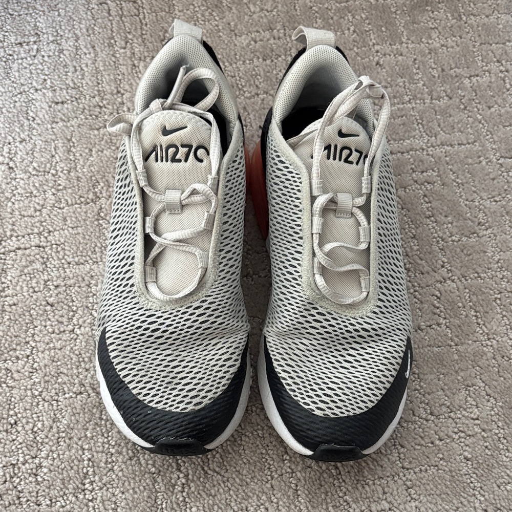 Nike Air 270 Kids Sneakers - Gray and Black